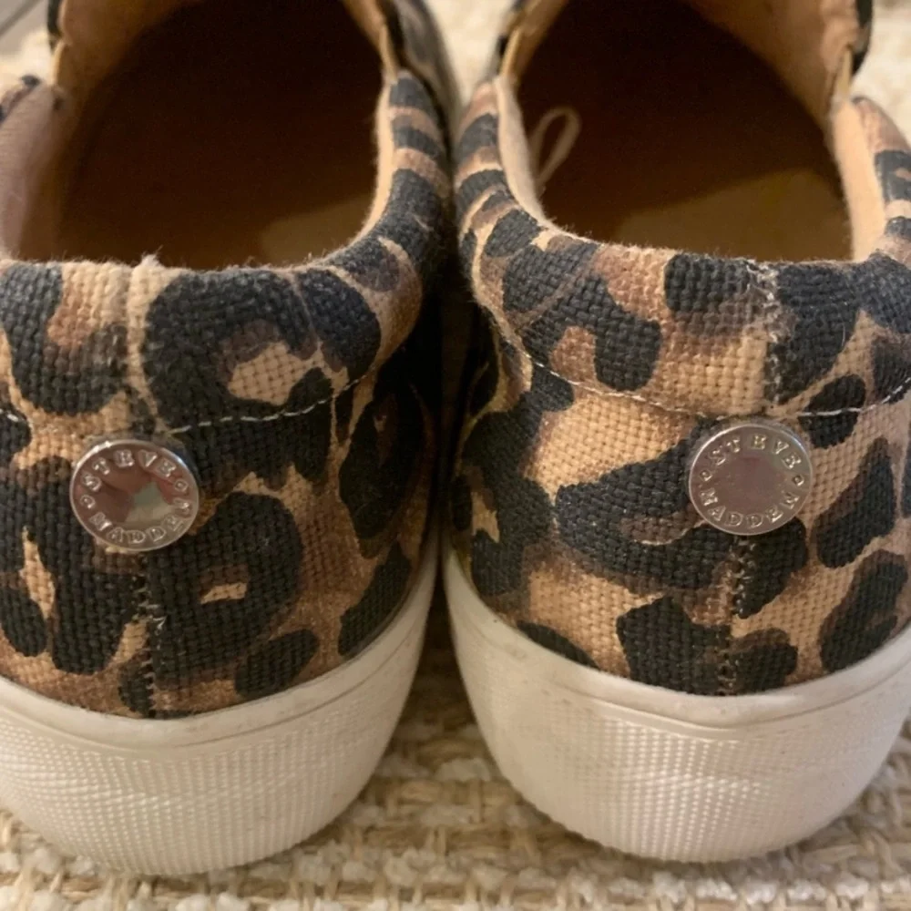 Steve Madden Gills Leopard sprint Canvas Slip On Sneakers - Picture 4 of 6